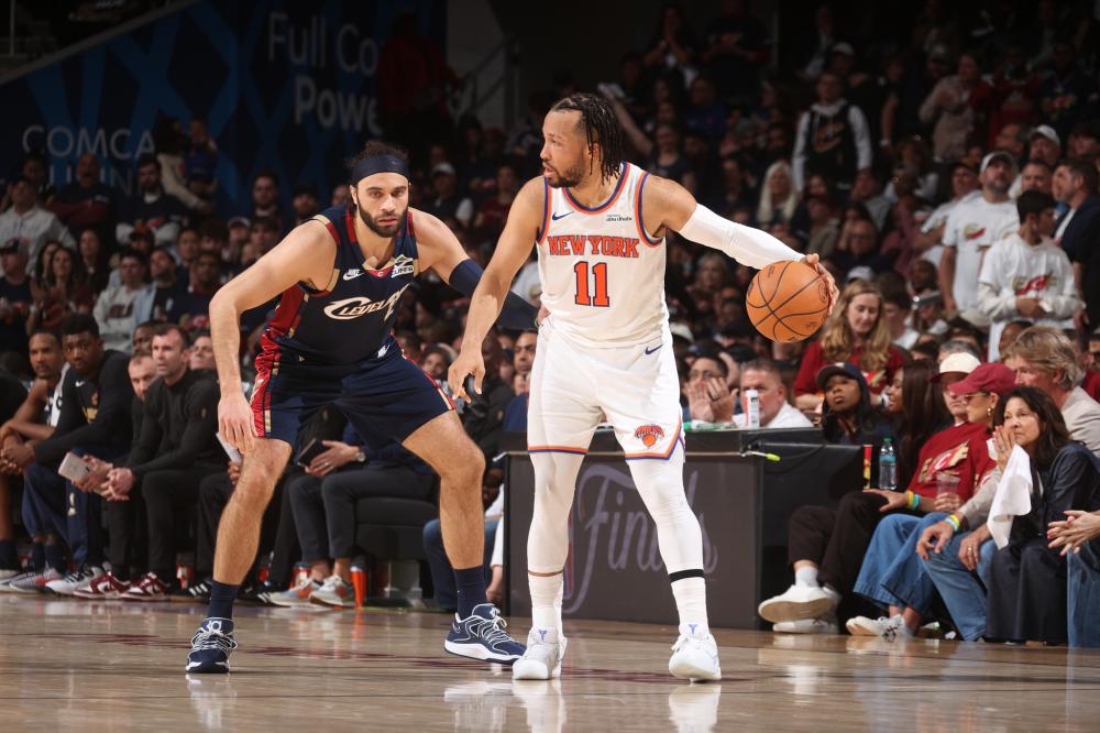 尼克斯对阵热火两强碰撞：NBA常规赛胜负看点解析