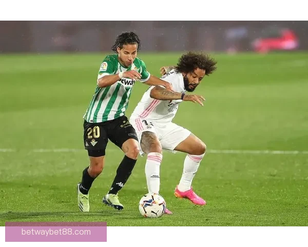 精准足球竞猜预测技巧揭秘，助你锁定胜局赢得大奖